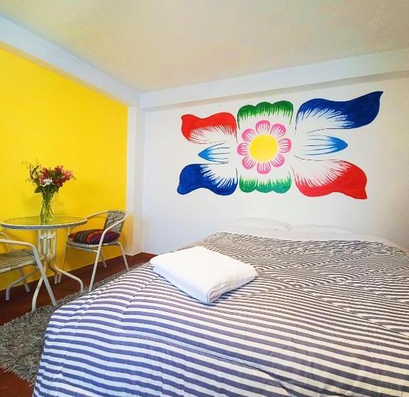 بنسيون The Andean Rooftop Guesthouse