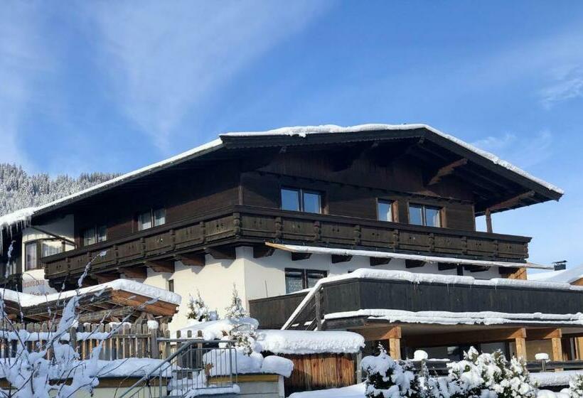 Pension Heidelberg   Fam Fuchs