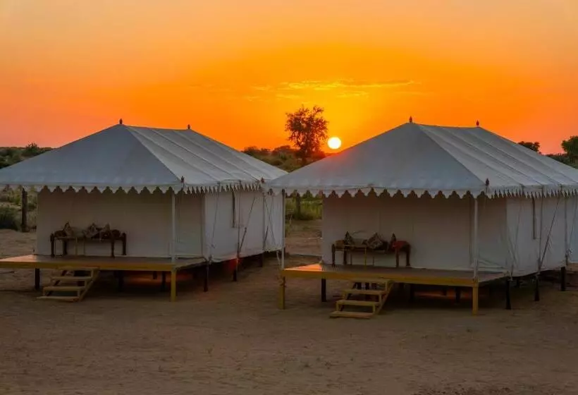 Resort Helsinki Desert Camp