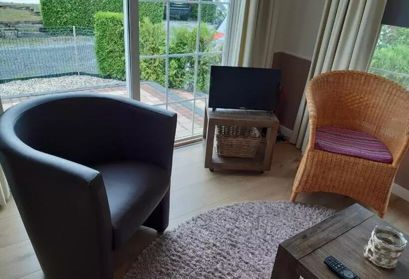 Aamiaismajoitus (B&B) Chalet Heggemus Oisterwijk