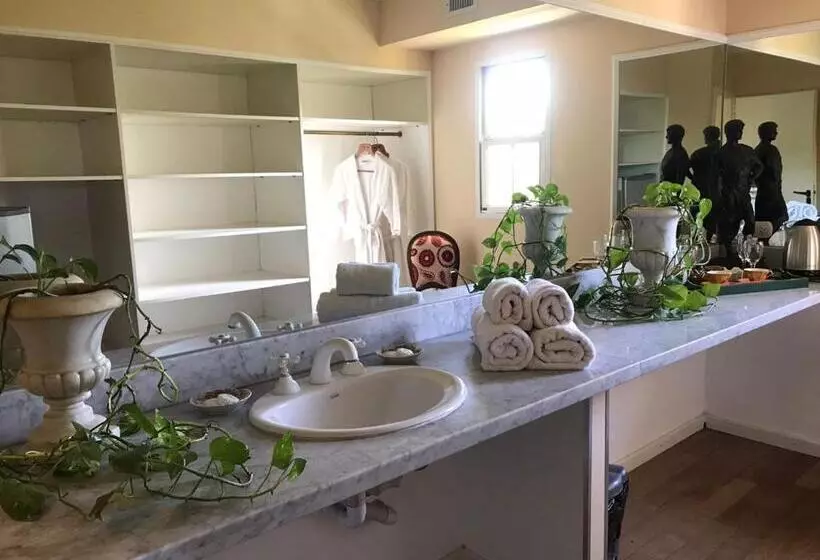 Aamiaismajoitus (B&B) Valle Dorado Sierra De Los Padres