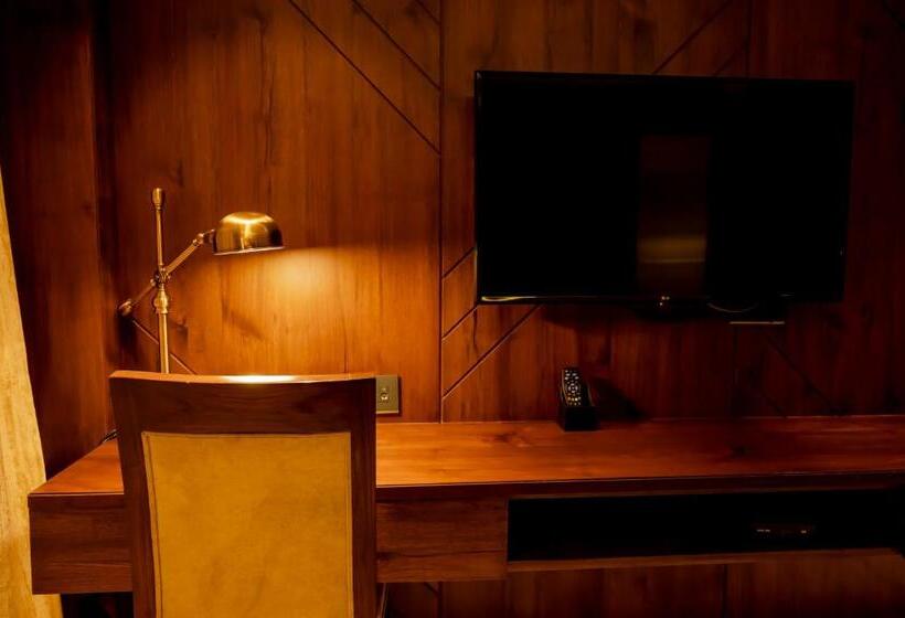 בית מלון כפרי Pahadi