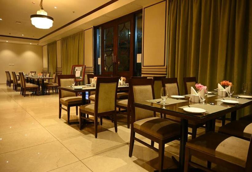 בית מלון כפרי Pahadi