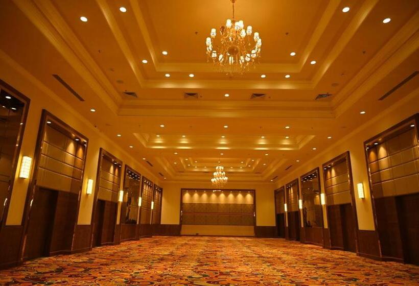 בית מלון כפרי Pahadi