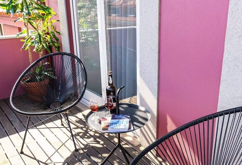 هتل Porto River Infante