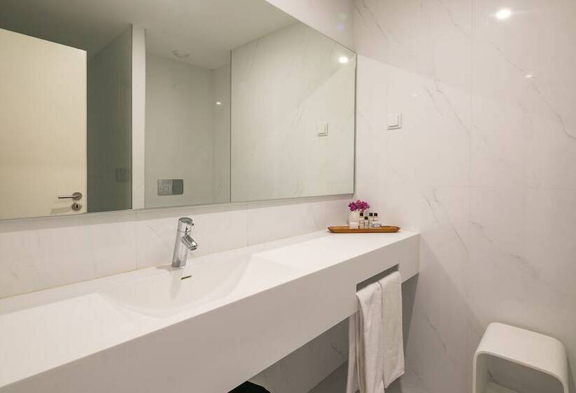 هتل Porto River Infante