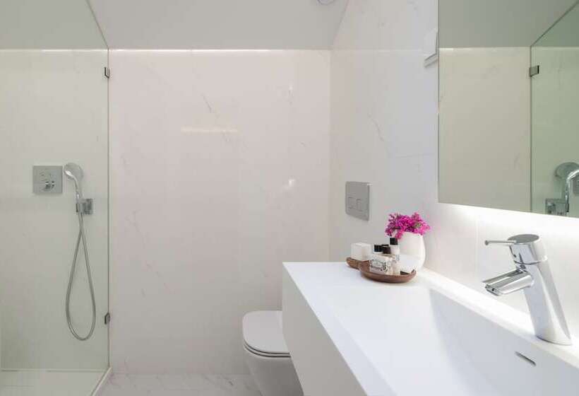 هتل Porto River Infante