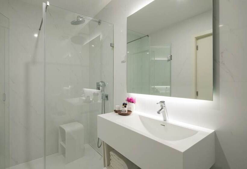 هتل Porto River Infante