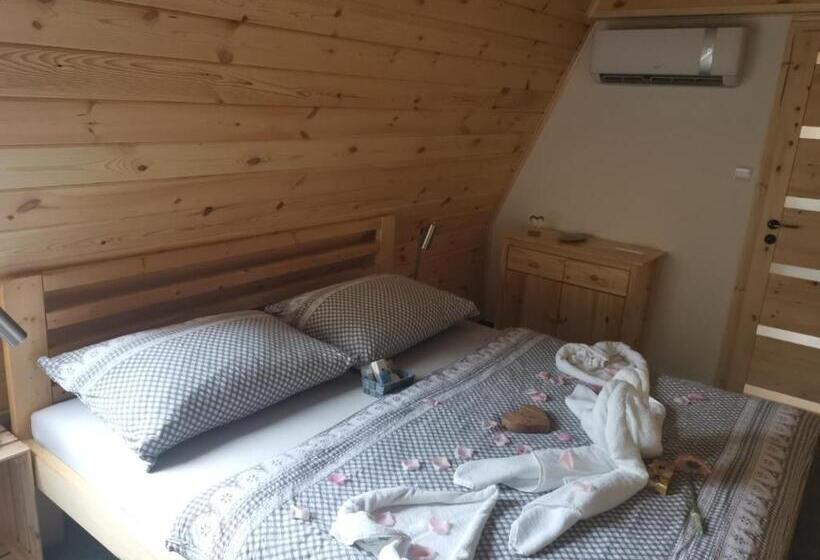 Pension Koliba Komorní Lhotka