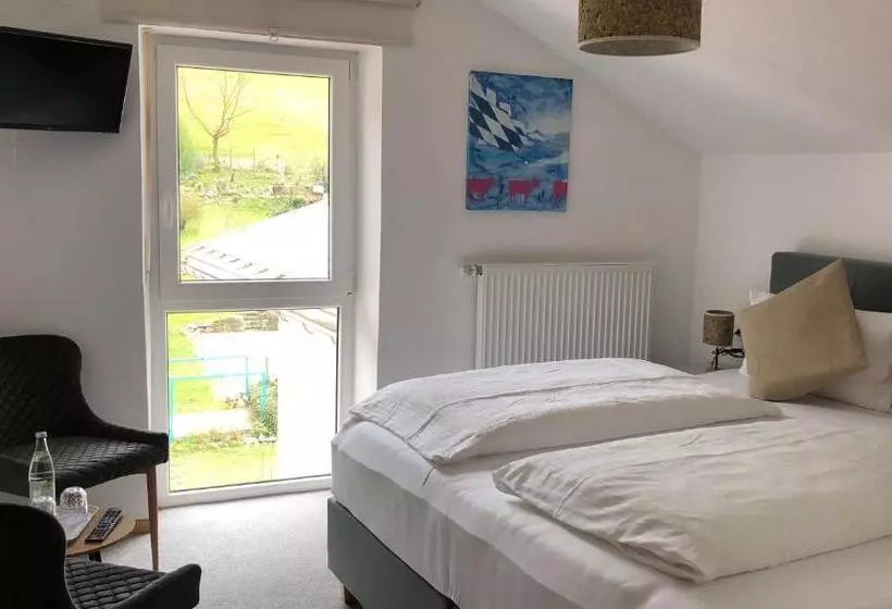 Pension Und Ferienwohnung Frech