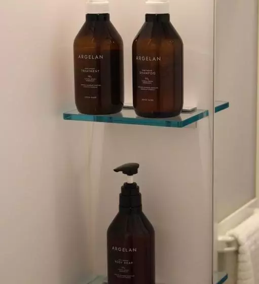 En  Hostel & Café Bar