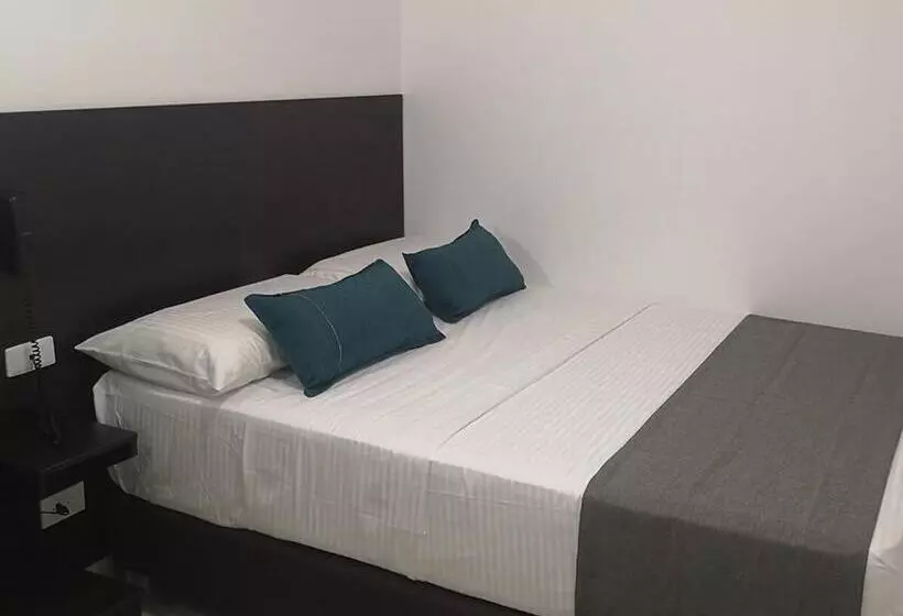 هتل Mar Inn Cali