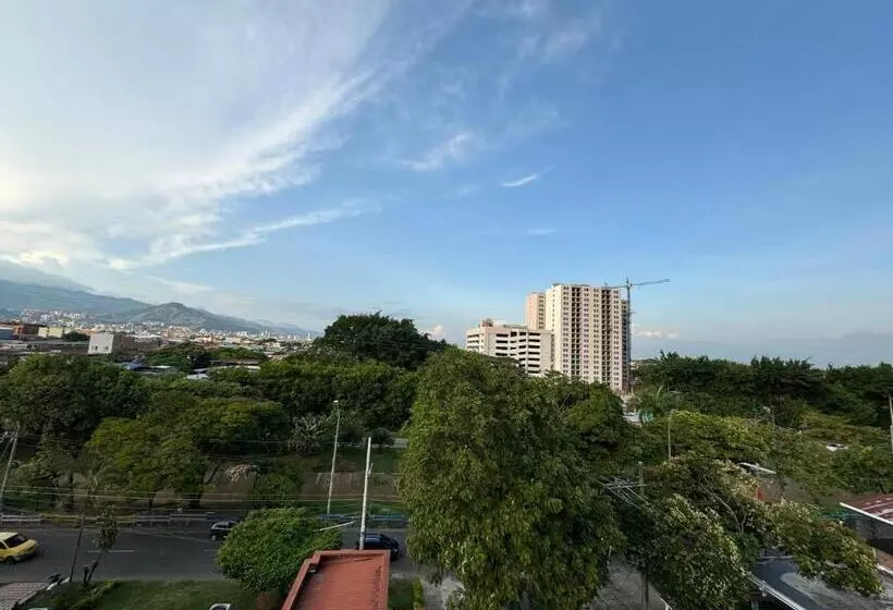 هتل Mar Inn Cali