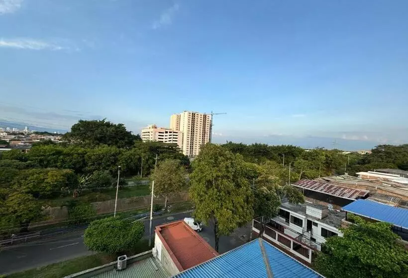 هتل Mar Inn Cali