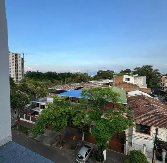 هتل Mar Inn Cali