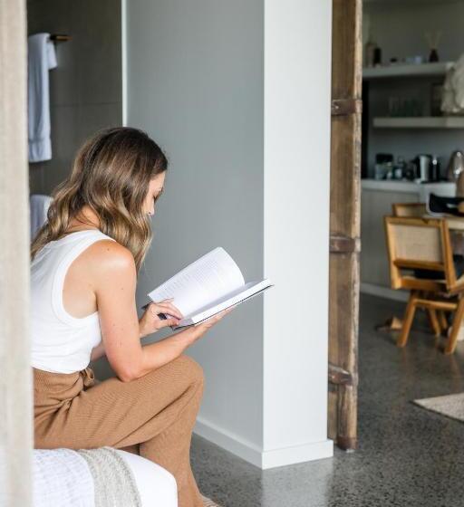 Отель Imperial Boutique Accommodation