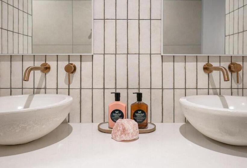 Отель Imperial Boutique Accommodation