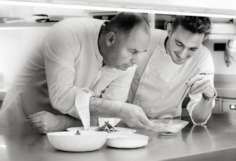 هتل Sapphire House Antwerp, Autograph Collection