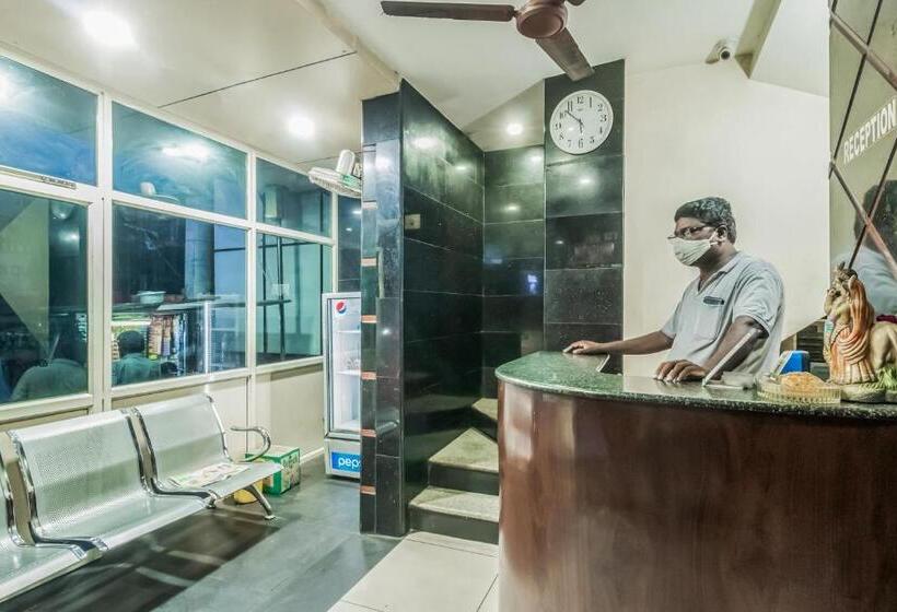 בית מלון כפרי Spot On Swarna Mayuri