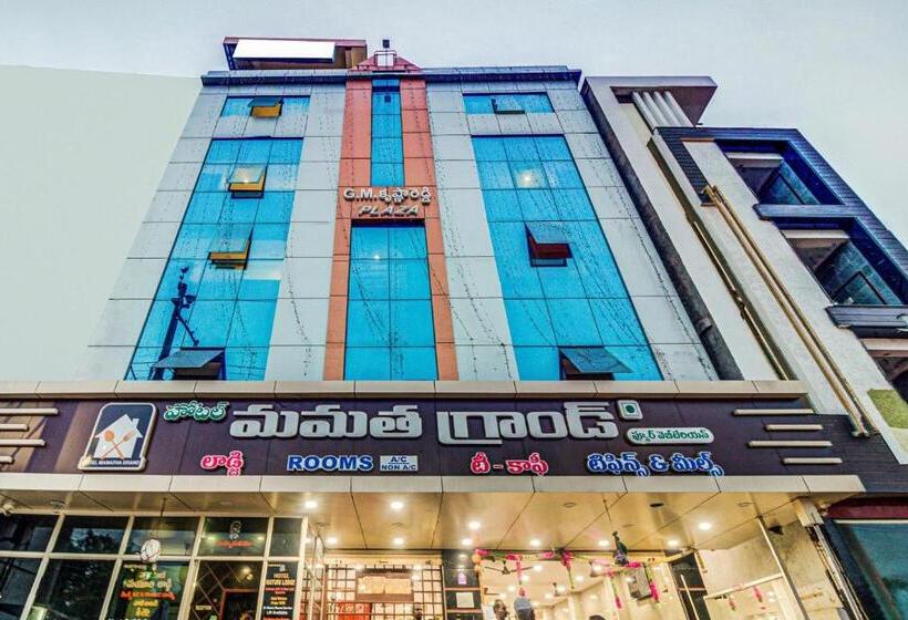 בית מלון כפרי Spot On Swarna Mayuri