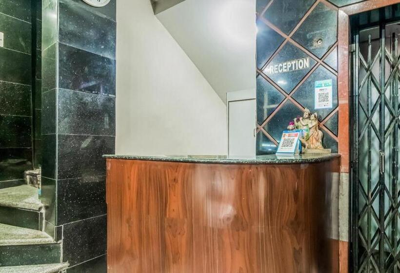 בית מלון כפרי Spot On Swarna Mayuri