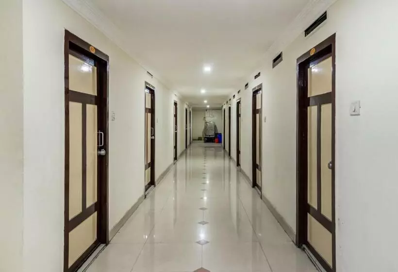 Hotelli Spot On Swarna Mayuri