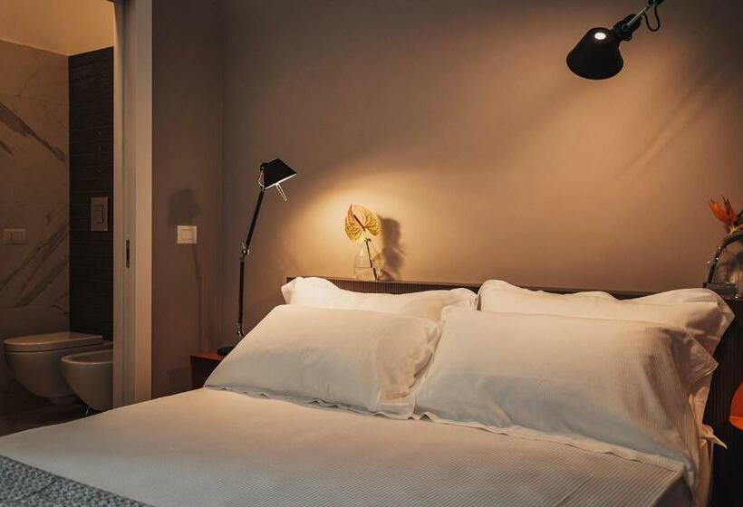 Отель Volante Urban Design