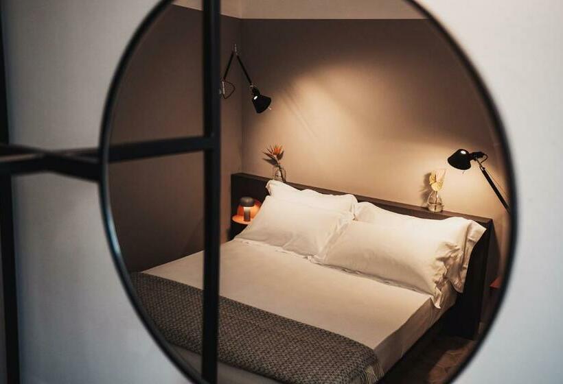 Отель Volante Urban Design