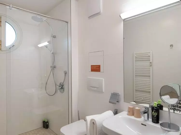 Limehome Linz Friedrichstraße