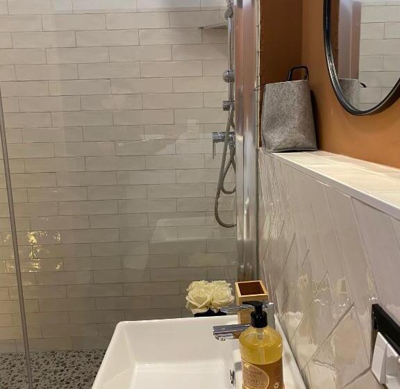 פנסיון Casimiro Rooms