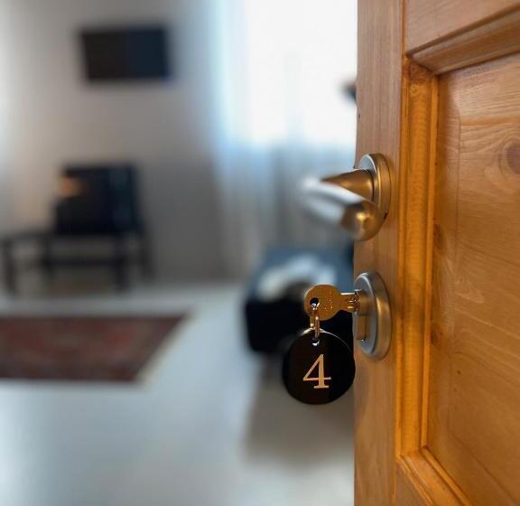 פנסיון Casimiro Rooms