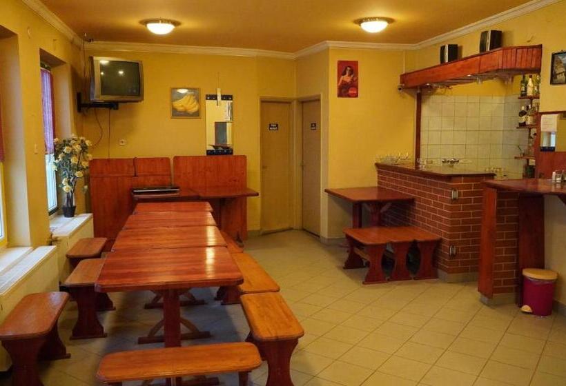 ペンション Pajkos Póni Vendégház