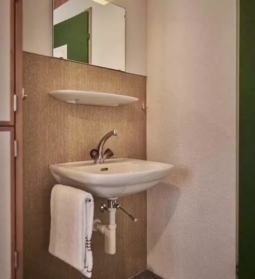 Alpine Base Hostel   Adults Only