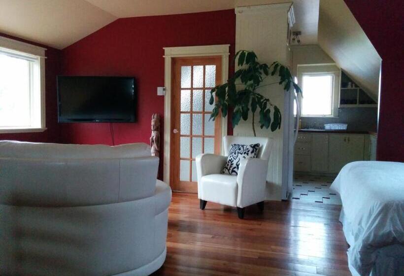 Bed and Breakfast Au Cachalot Caché Le Gîte Hôtel