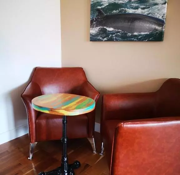 Aamiaismajoitus (B&B) Au Cachalot Caché Le Gîte Hôtel