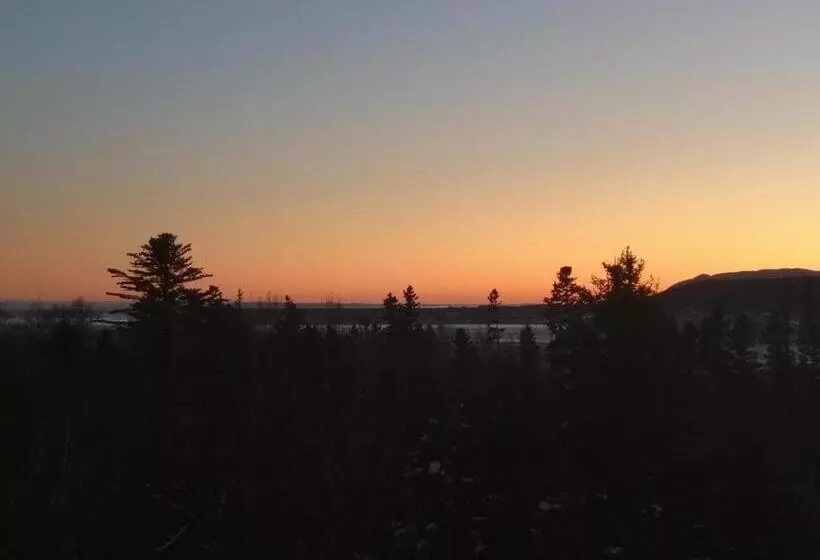 Aamiaismajoitus (B&B) Au Cachalot Caché Le Gîte Hôtel