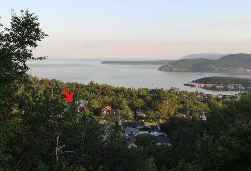 Aamiaismajoitus (B&B) Au Cachalot Caché Le Gîte Hôtel