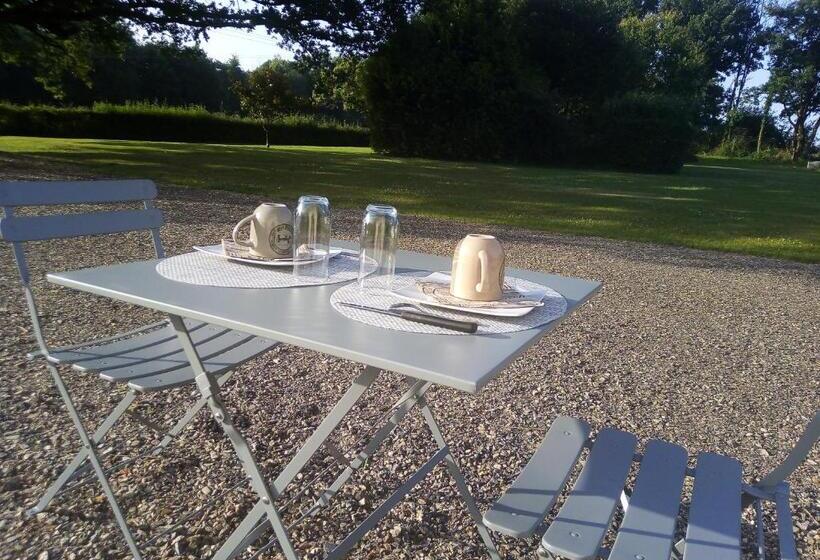 住宿加早餐  Chambre D Hôtes La Bardinière