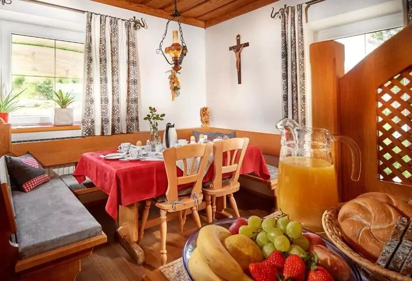 تختخواب و صبحانه Haus Obermühle