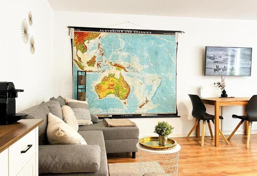 住宿加早餐  Modern Room With Netflix In Porta Westfalica