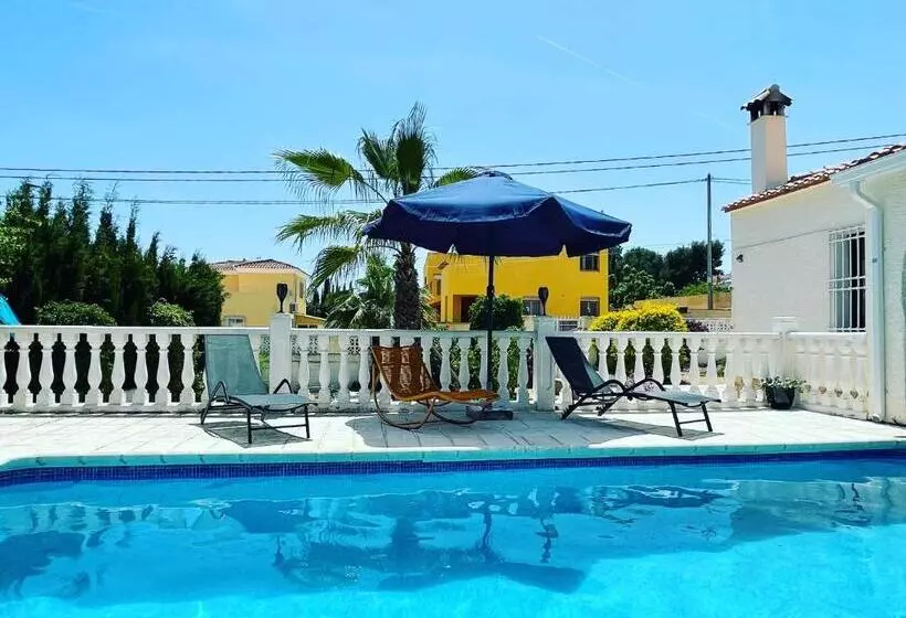 تختخواب و صبحانه Villa La Vida