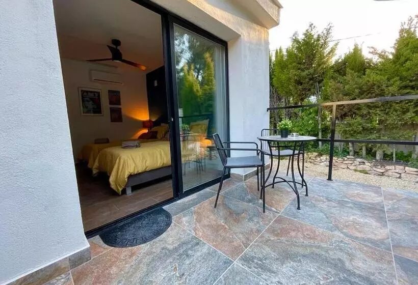 تختخواب و صبحانه Villa La Vida