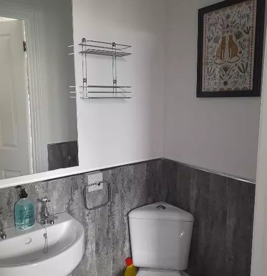 Majatalo Lansdowne Simply Stay