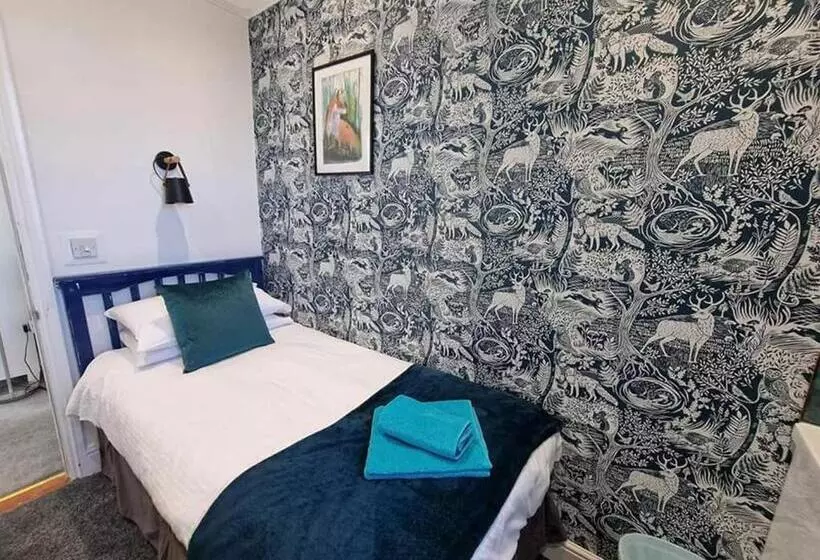 Majatalo Lansdowne Simply Stay