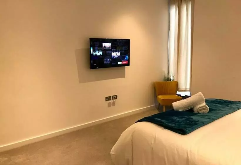 ペンション Maplewood Luxurious One Bed Flat With Free Parking