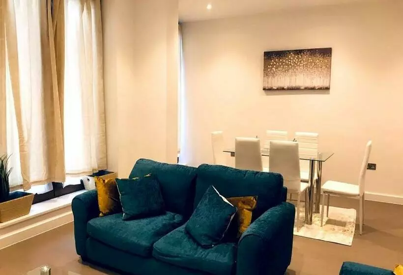 ペンション Maplewood Luxurious One Bed Flat With Free Parking