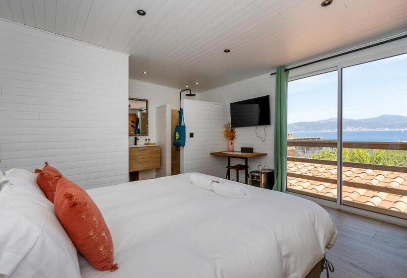 פנסיון Villa Kirssis