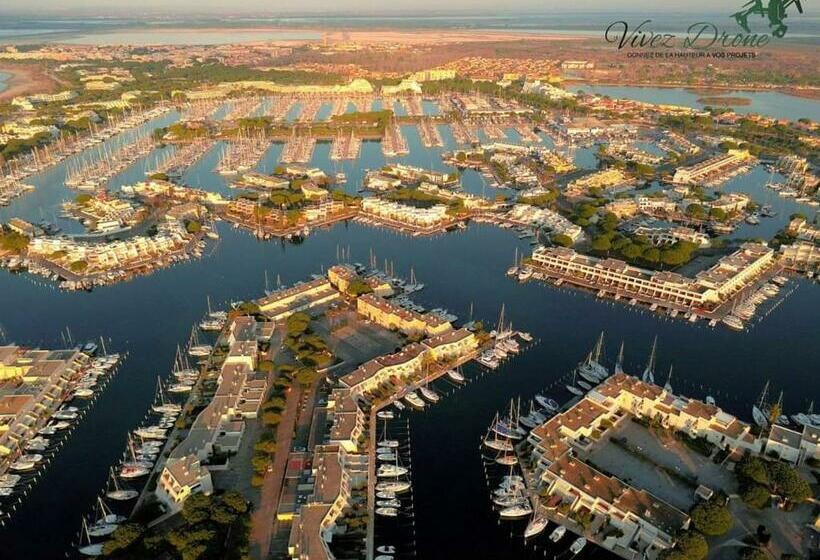 مبيت وإفطار Hébergement Chambre D Hôtes Grau Du Roi Mas Des Marines Piscine Adult Only