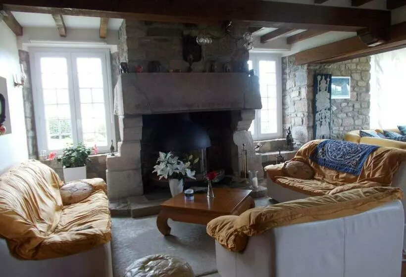 Aamiaismajoitus (B&B) Les Ajoncs