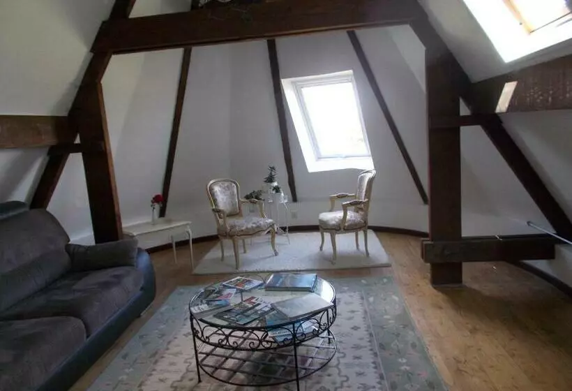 Aamiaismajoitus (B&B) Les Ajoncs